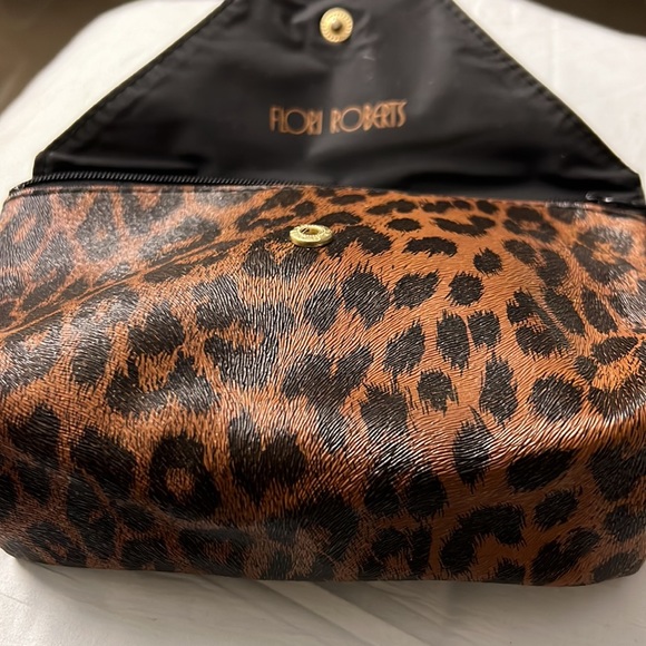 Small Animal Print Clutch - Picture 4 of 5